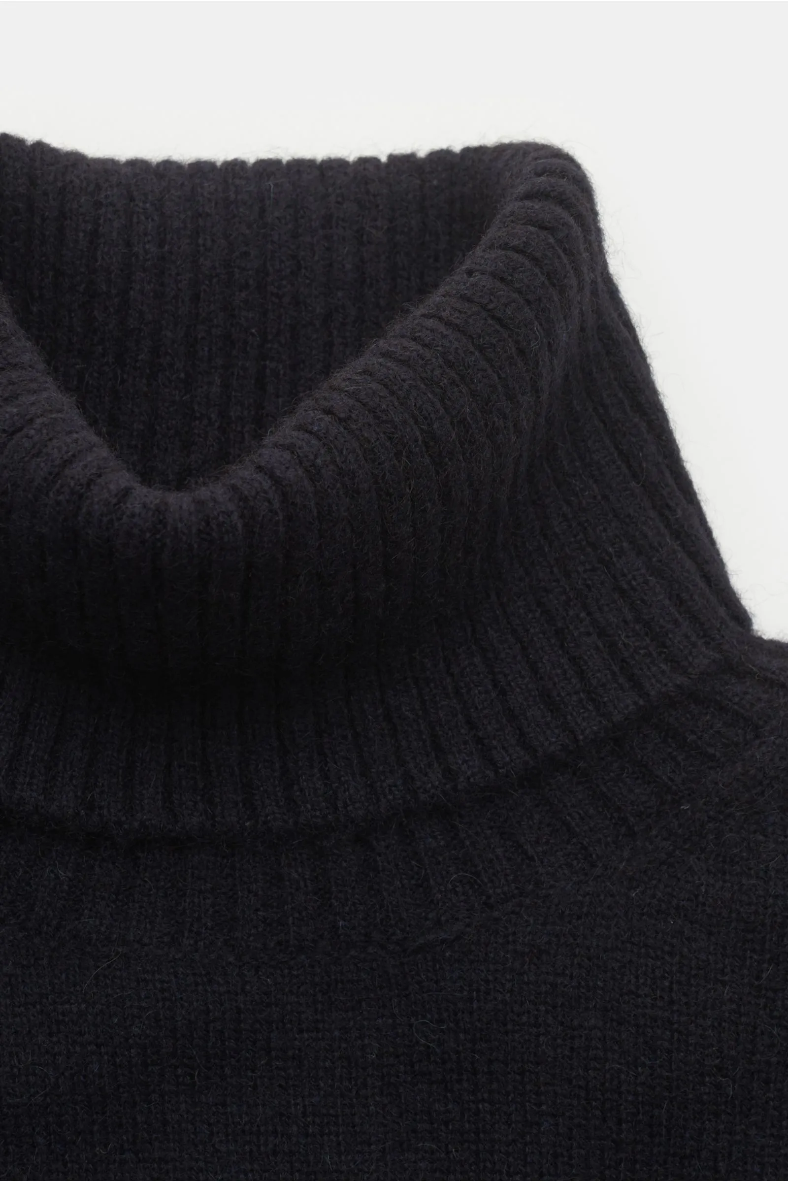 A.P.C. Turtleneck jumper black