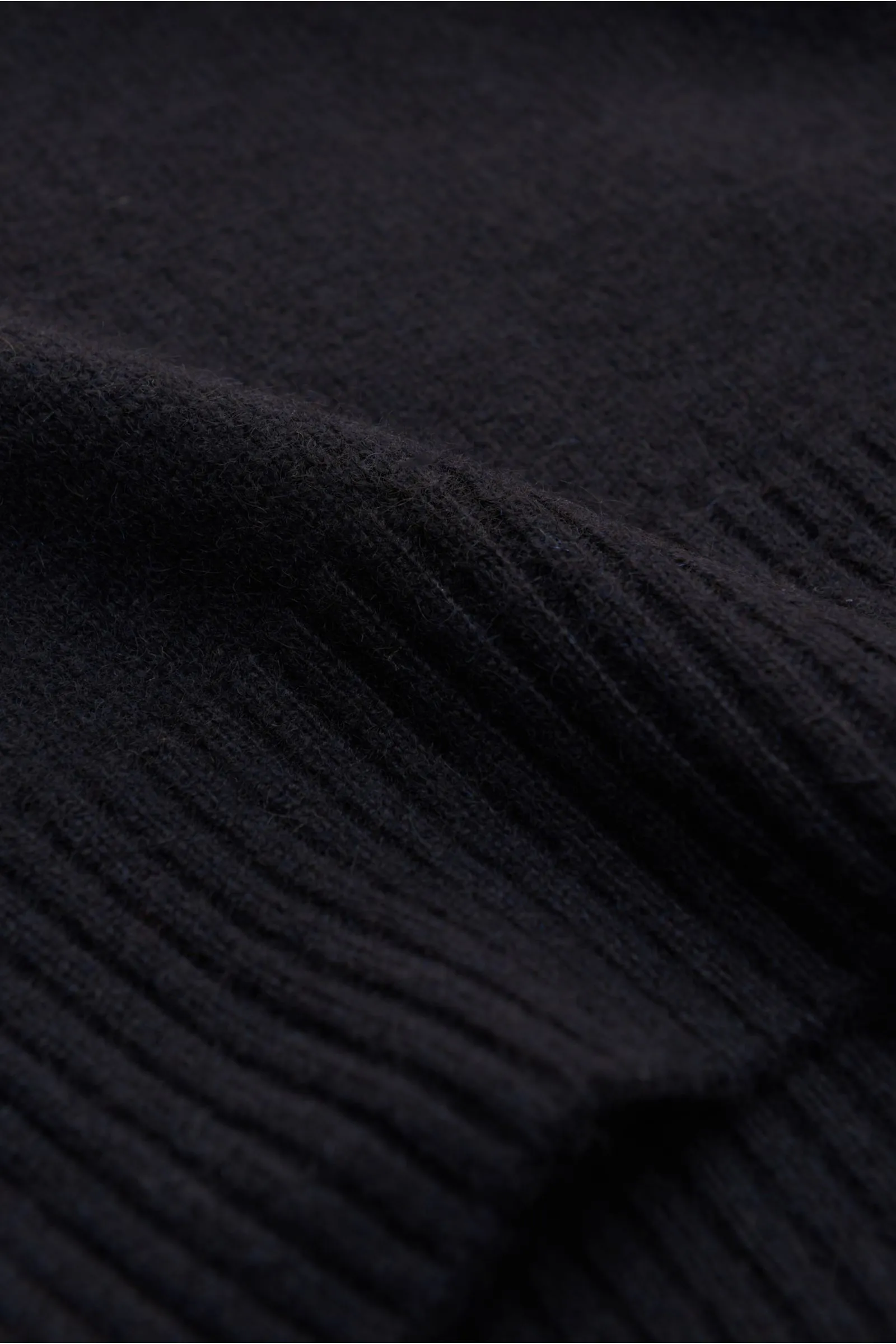 A.P.C. Turtleneck jumper black