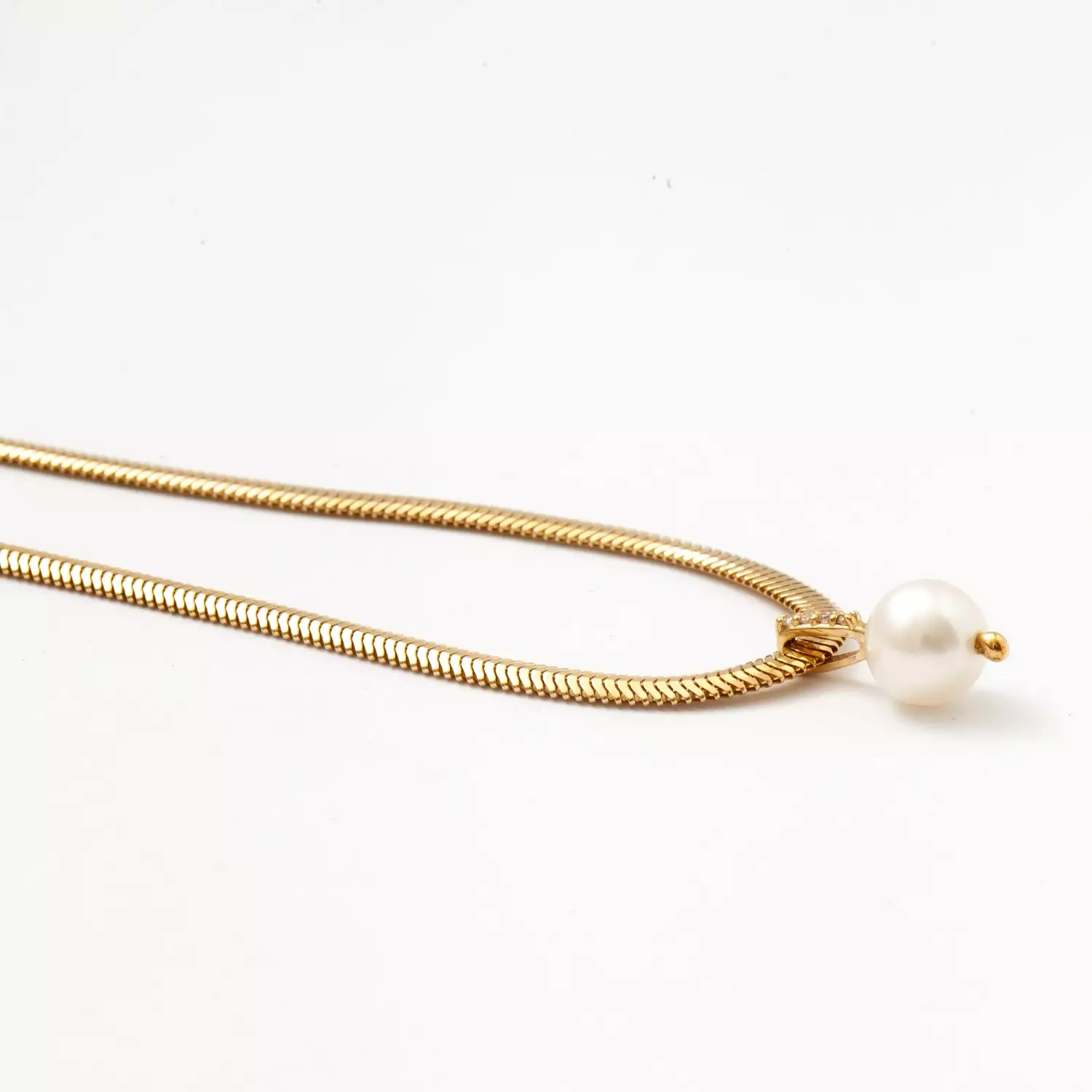 Dangling Pearl Snake Chain Necklace