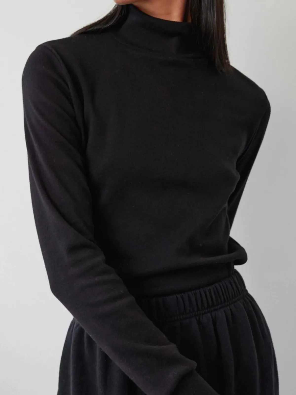 Easy Turtleneck - Black