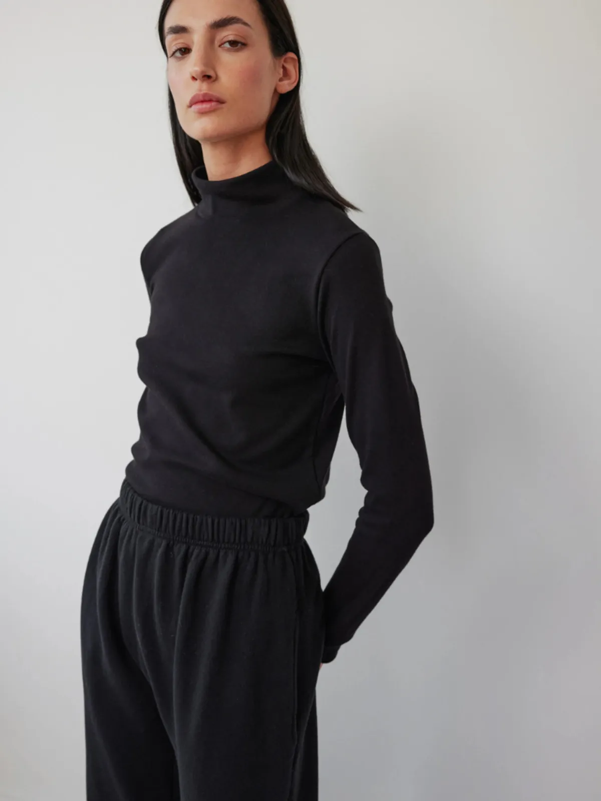 Easy Turtleneck - Black