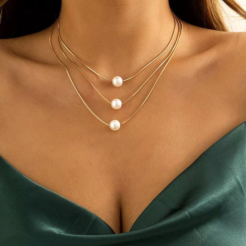 Faux Pearl Pendant Necklaces