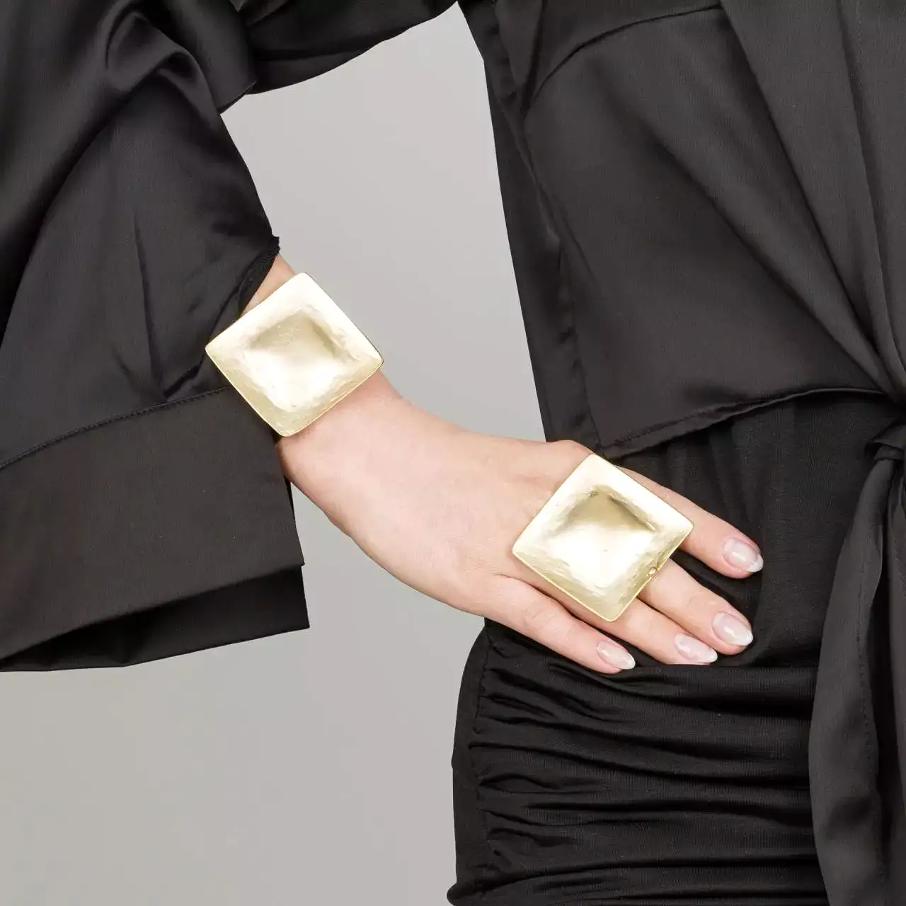 Gold Oversized Square Artisan Ring & Bracelet Set