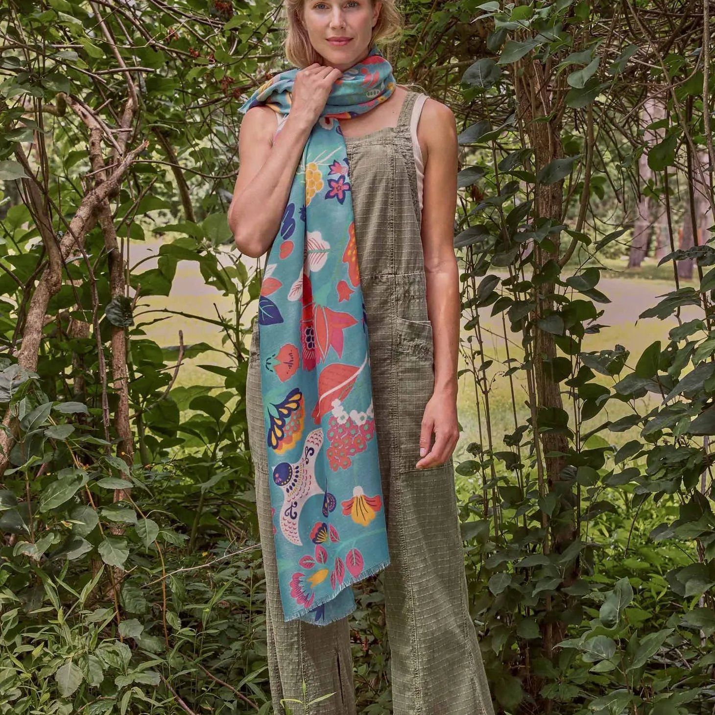 Print Scandinavian Floral and Fauna Scarf