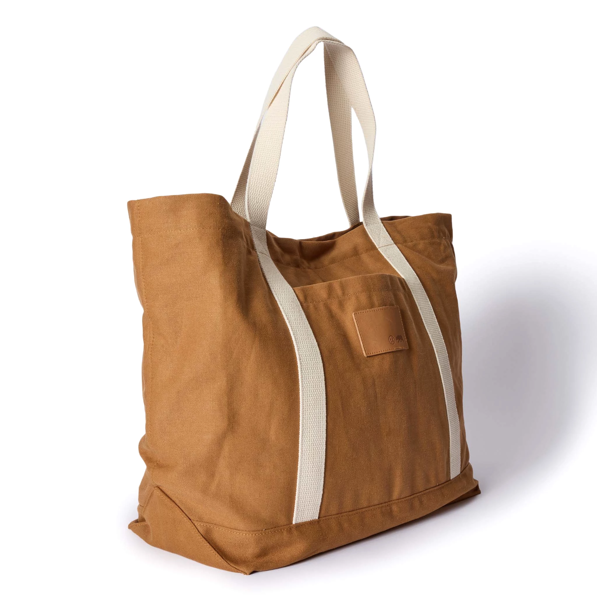 The Market Tote in Cedar Boss Duck